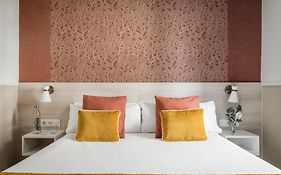 Bypillow House