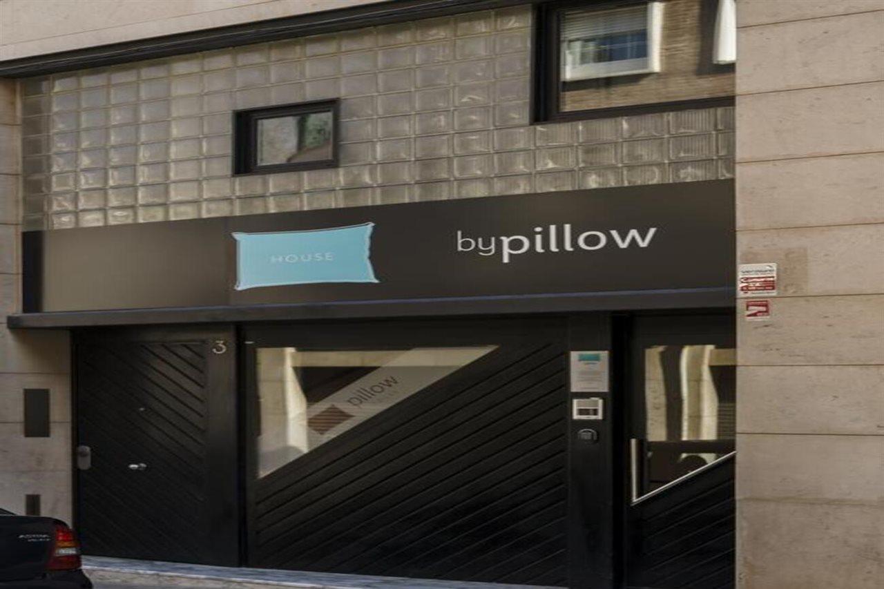 ברצלונה Bypillow House מראה חיצוני תמונה